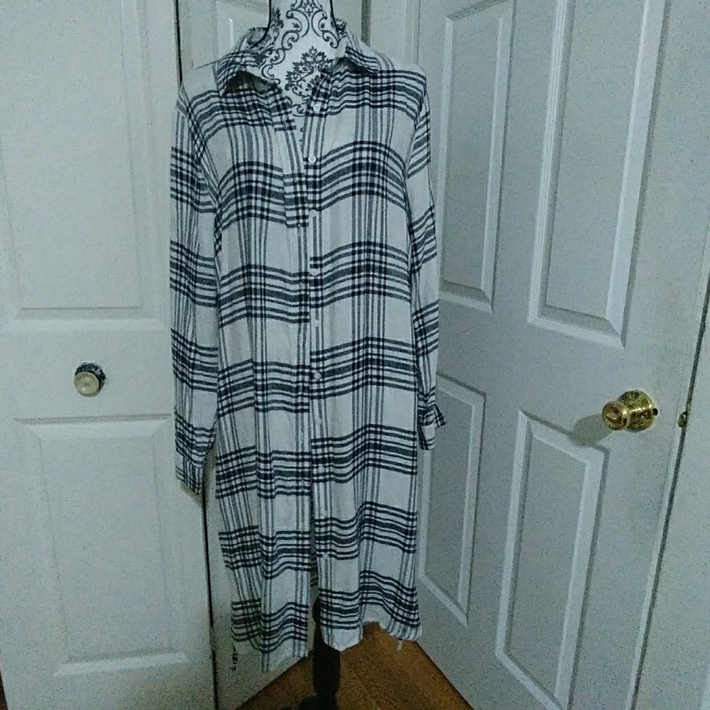 Simply styled XL oversize long plaid Shirt / Dress